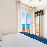Apartman Beachfront Triplex With Parking