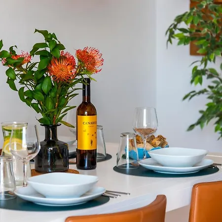 Apartmán Beachfront Triplex With Parking Radazul