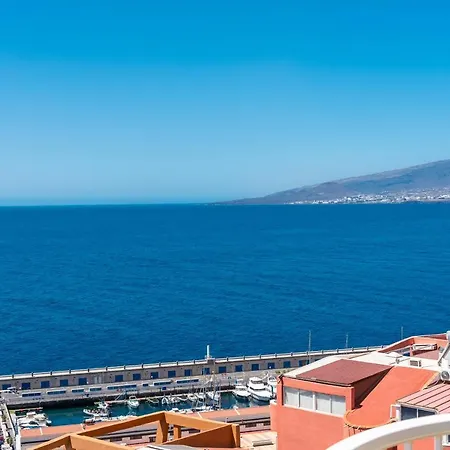 Apartmán Beachfront Triplex With Parking *