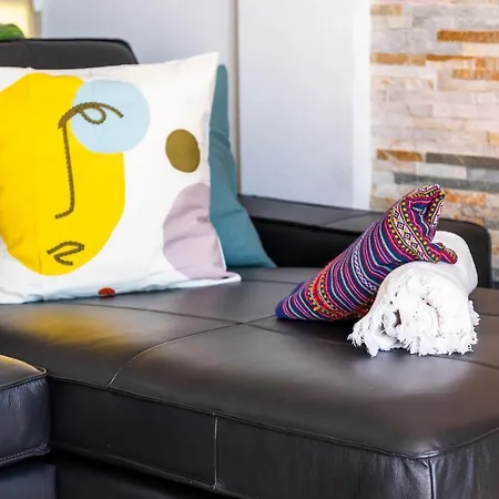 Apartmán Beachfront Triplex With Parking