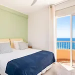 Beachfront Triplex With Parking Apartamento *