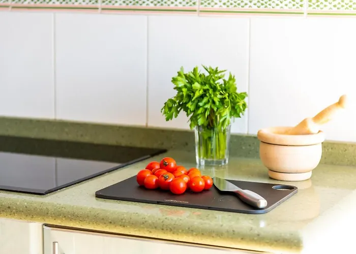 Beachfront Triplex With Parking 아파트