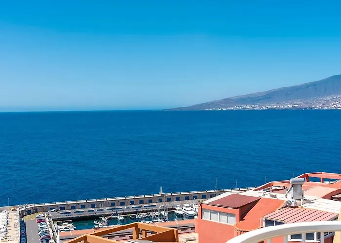 아파트 Beachfront Triplex With Parking *